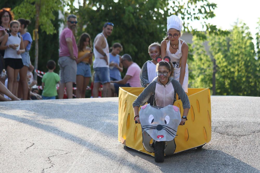 Baixada d'andròmines de la Festa Major de Sant Salvador de Guardiola