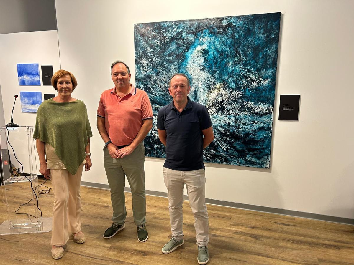 EN IMÁGENES: Inauguración en Villaviciosa de la muestra "La poesía y el mar" de Guillermo Simón