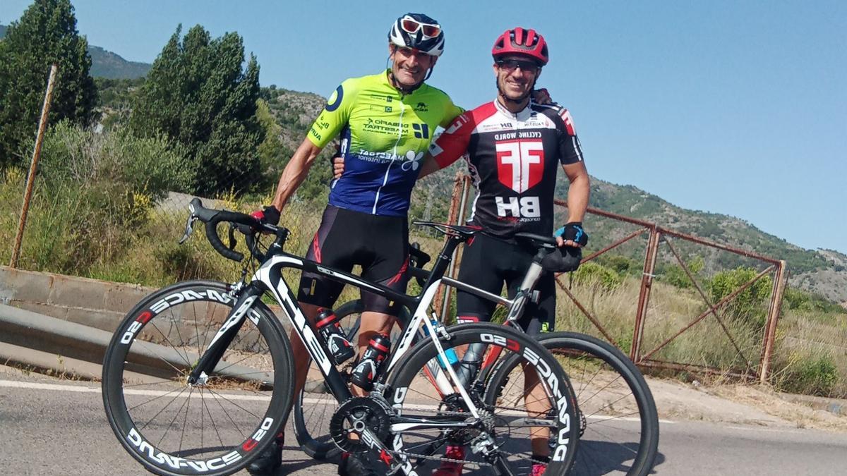 Miguel y Javier han completado duros entrenamientos para poder participar en la exigente Quebrantahuesos.