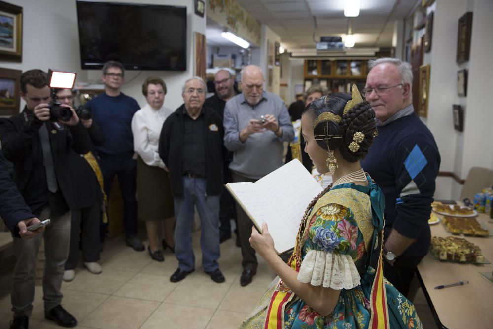 La galería más completa de un viaje histórico en la fiesta, con las falleras mayores en la ciudad más especial del mundo