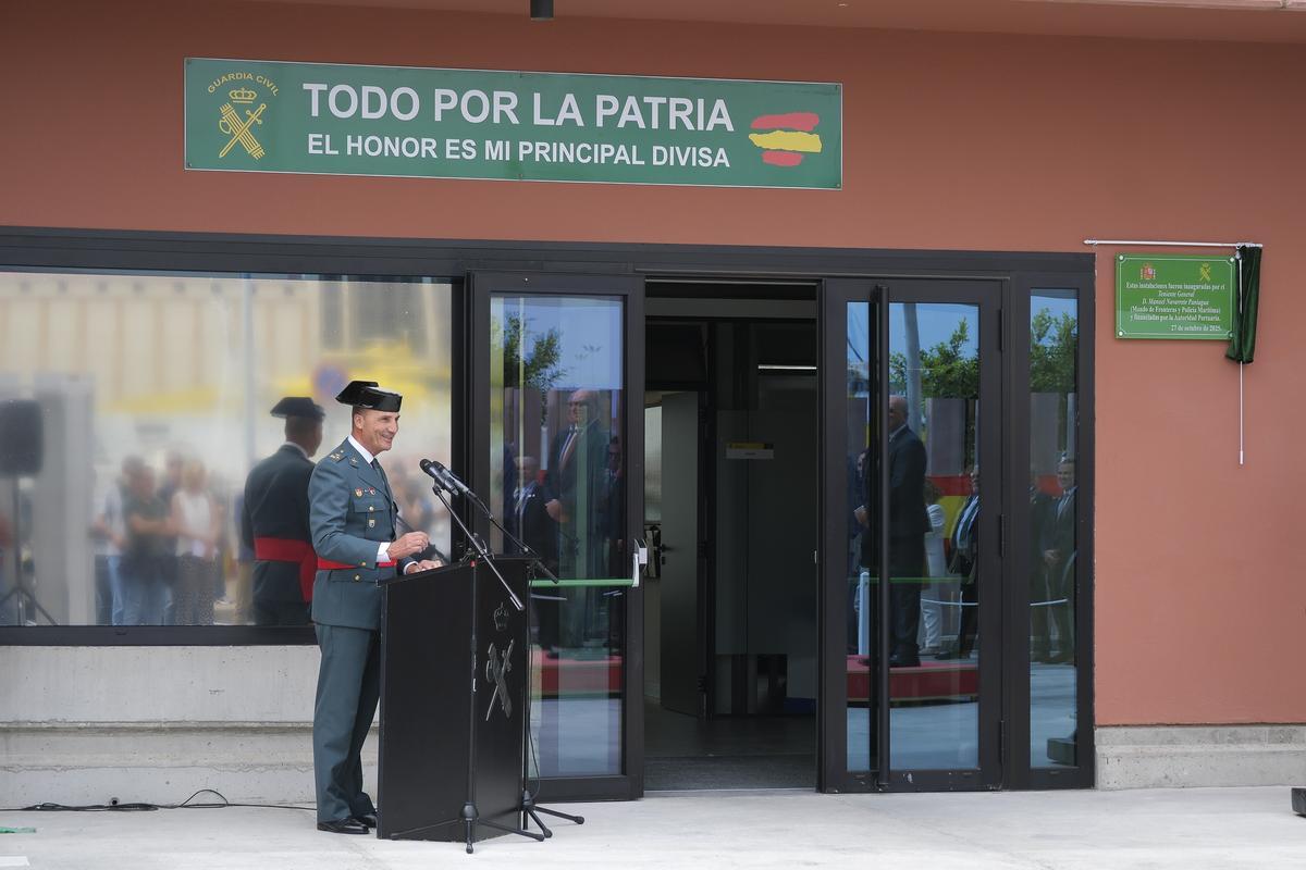 El jefe del Mando de Fronteras y Policía Marítima de la Guardia Civil, Manuel Navarrete, durante su intervención.