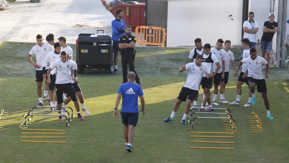 Las mejores imágenes del entrenamiento del Valencia de este martes