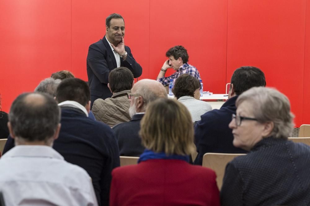 Reunión de cuadros del PSOE en la sede de la FSA en Oviedo