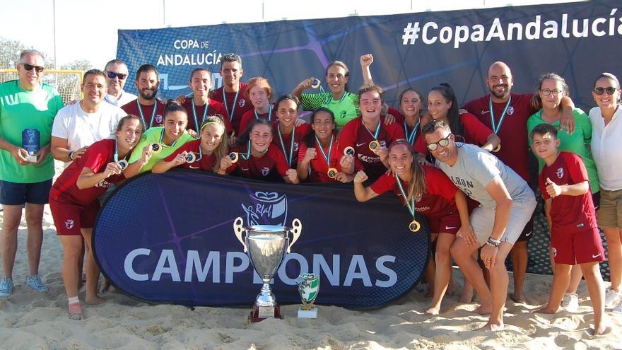 Córdoba, triple campeona de Andalucía de fútbol playa