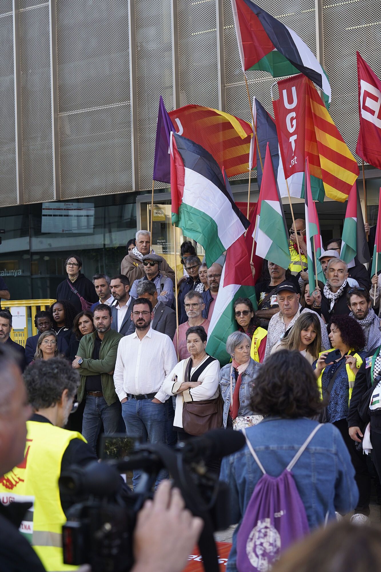 Girona concentració davant de la seu de la Generalitat de Girona vaga general en suport a Palestina