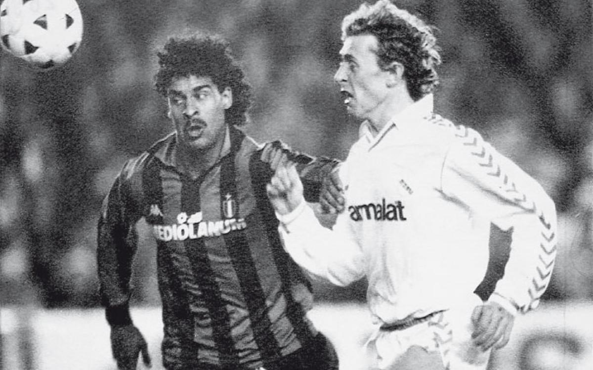 En 1981, el Madrid disputó la final de la Copa de Europa pero se quedó con la miel en los labios (izquierda). Tres veces llegó la `Quinta del Buitre¿ a las semifinales de la C1 pero nunca logró el título (derecha)