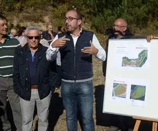 Martín Códax pinta su viña de colores