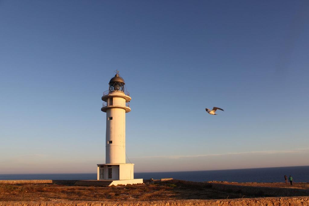 faro formentera