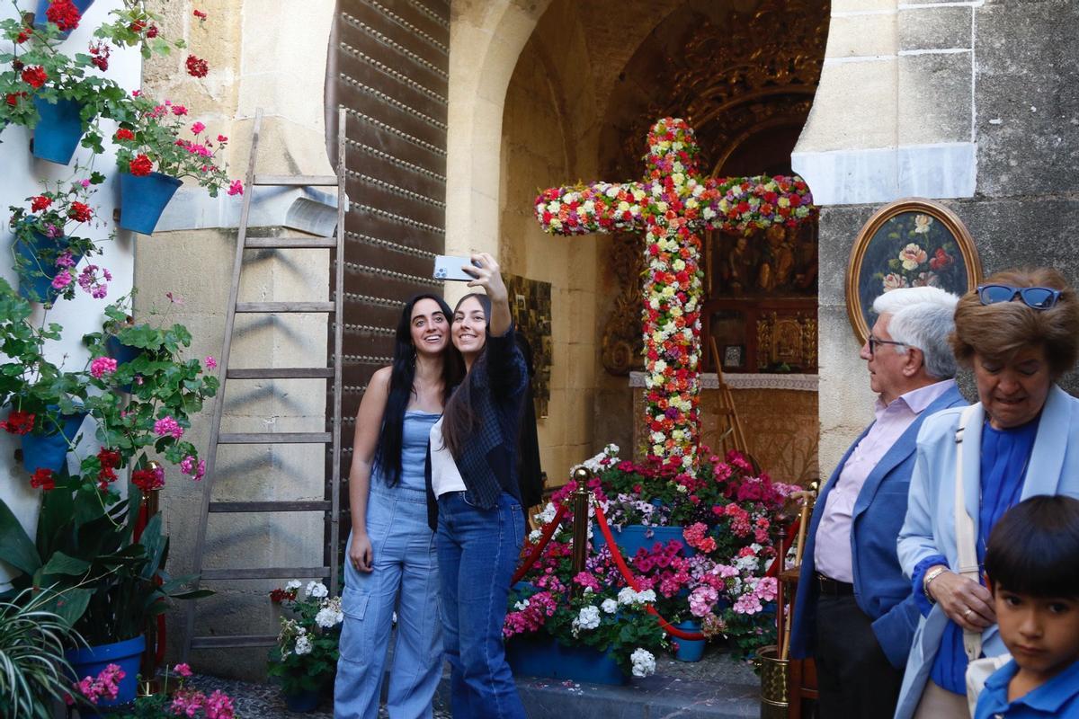 Las Cruces de Mayo ganadoras del concurso municipal 2024