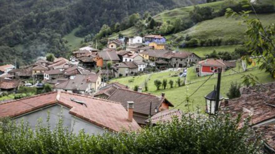 Los pueblos estallan contra los &quot;colonos&quot; de ciudad: &quot;Hay conflictos muy graves&quot;