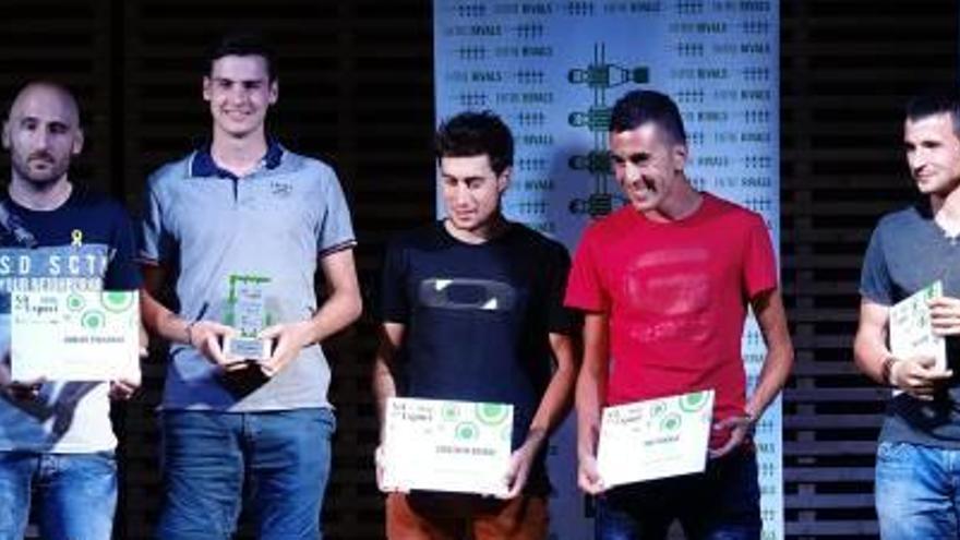 El jove atleta Toni Baños va ser distingit, per primera vegada, com a millor esportista masculí sènior del Berguedà