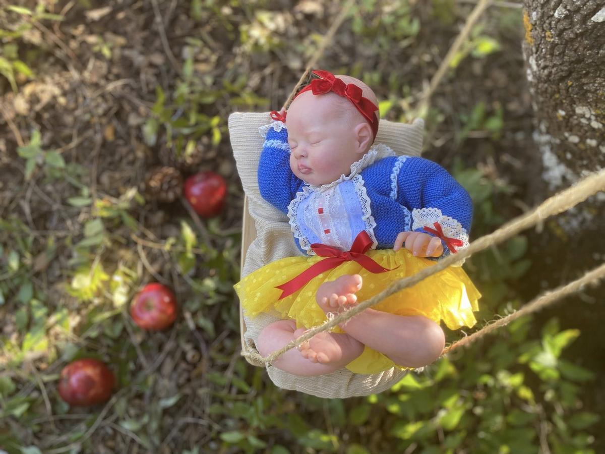 Los bebés reborn realizados en el taller antequerano de Cristina