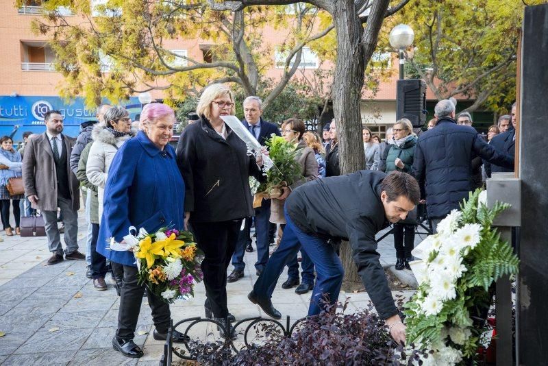 Homenaje a las víctimas de la casa cuartel de Zaragoza