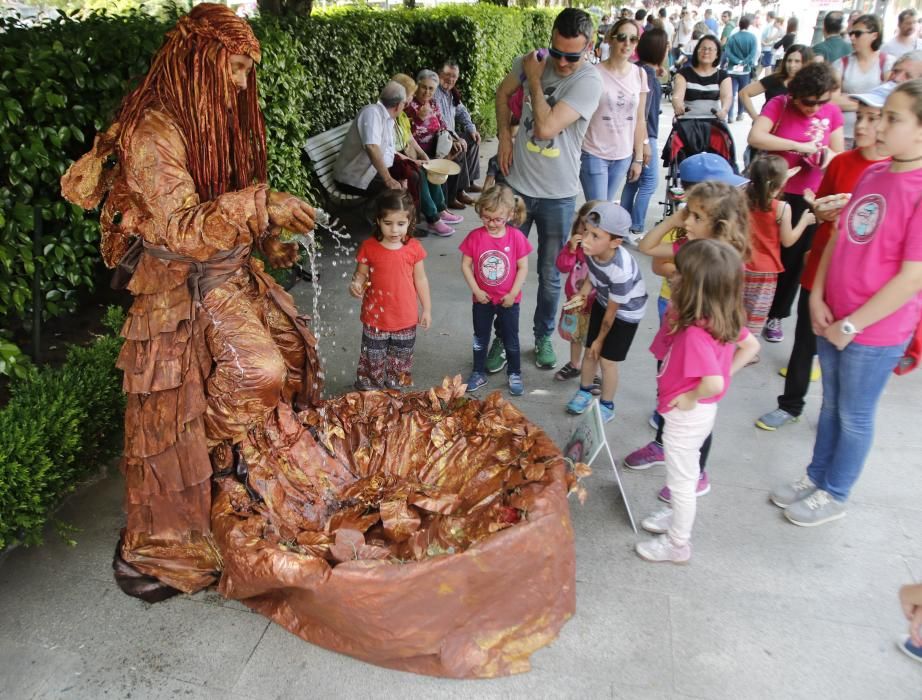 El Festival de Títeres abarrota Redondela de teatro y diversión