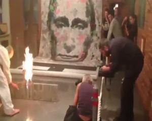 L’exposició ’Governants’, en què apareixia ’Travestis’, el quadro pintat per Konstantín Altunin amb Putin i Medvédev.