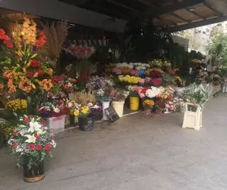 Ampliación de horario de los puestos de flores del Mercado Central de Alicante el día de San Valentín