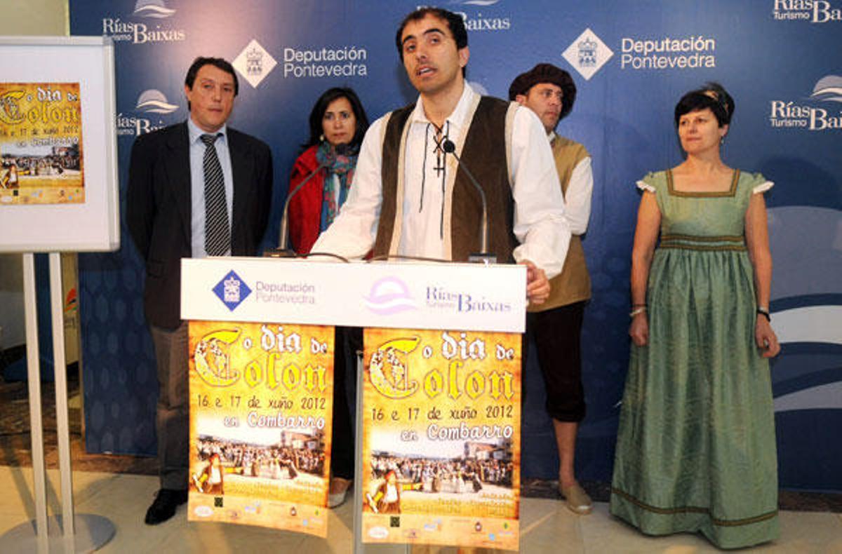 Imagen de la presentación de la Fiesta de Colón en Combarro.