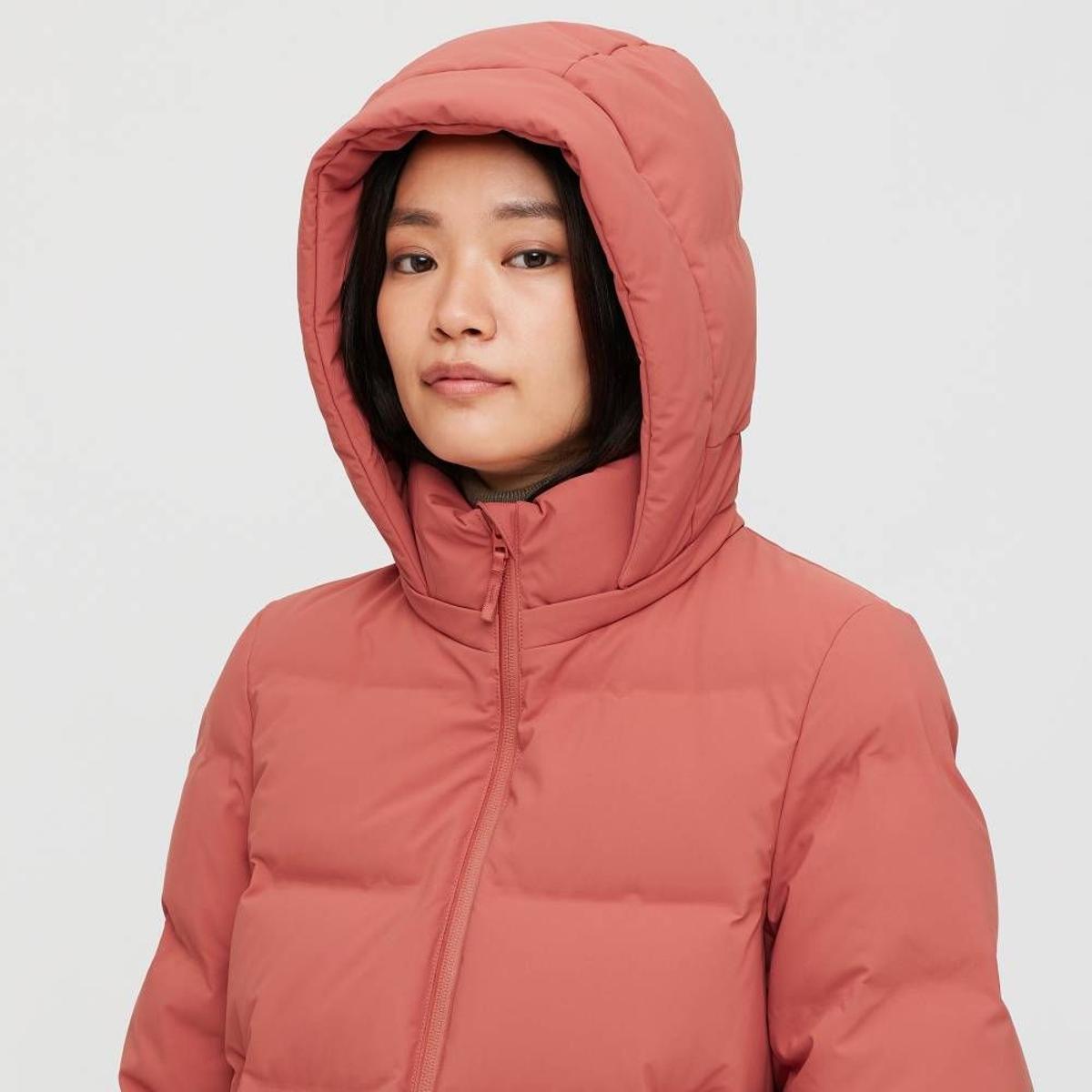 Plumas rosa de Uniqlo (Precio: 99 euros)