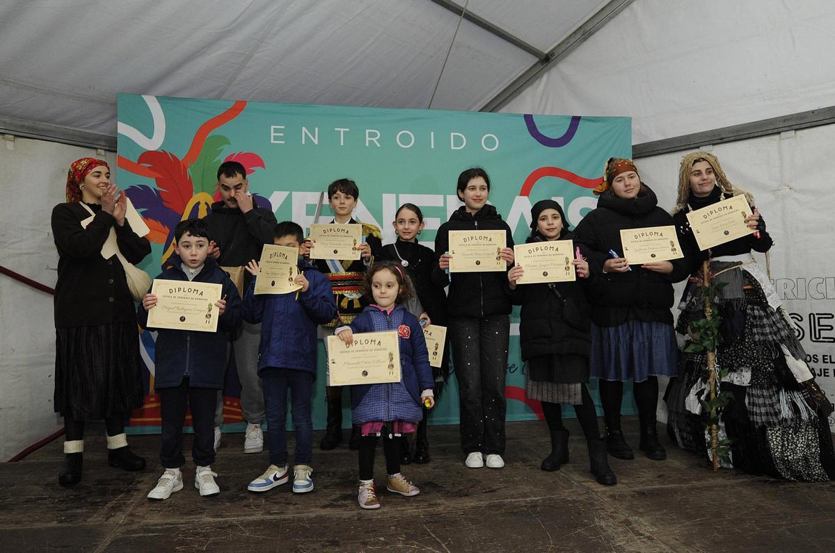 El ingenio se hace máscara y activa el desenfreno en Deza y Tabeiós-Montes