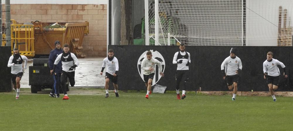 Las mejores imágenes del entrenamiento del Valencia de este domingo