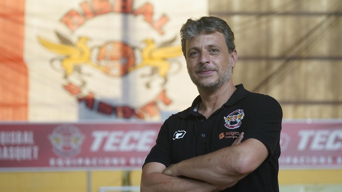 Joan Ferrer, director esportiu del Bisbal, al Pavelló Vell.