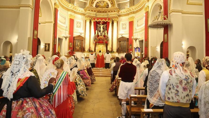 Así ha sido la Ofrenda al Cristo de la Paz de Sant Joan
