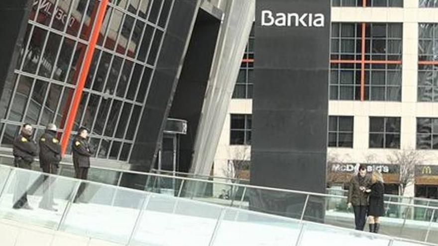 Sindicatos y dirección de Bankia negocian desde este miércoles el ajuste de empleo