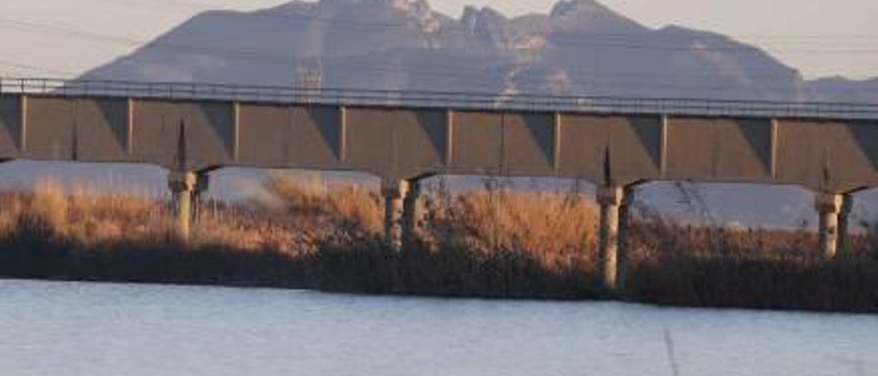 La CHJ acepta ceder agua del Júcar para asegurar el riego en Llombai y Catadau