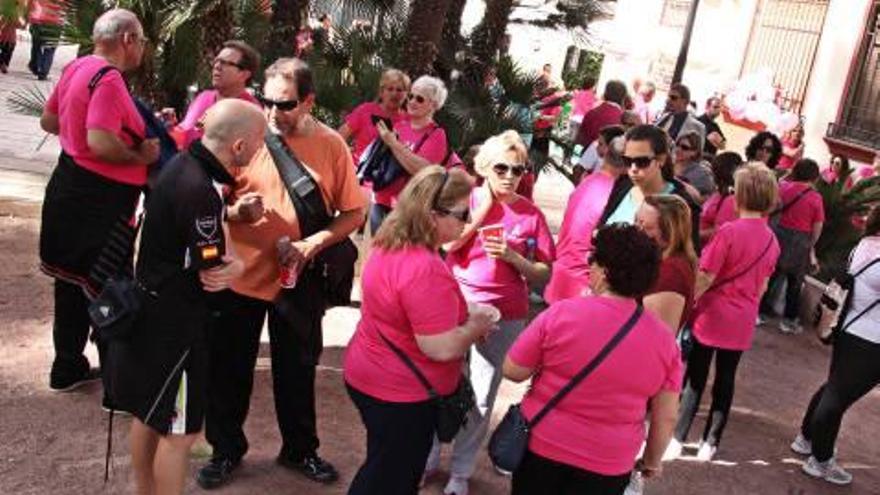 Marchas masivas de Aspe y Elda contra el cáncer de mama.