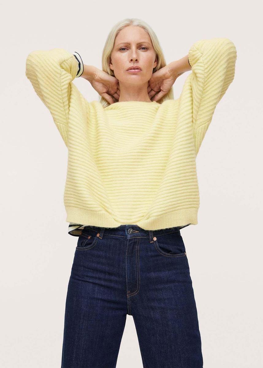 Jersey amarillo oversize de Mango (25% de descuento)