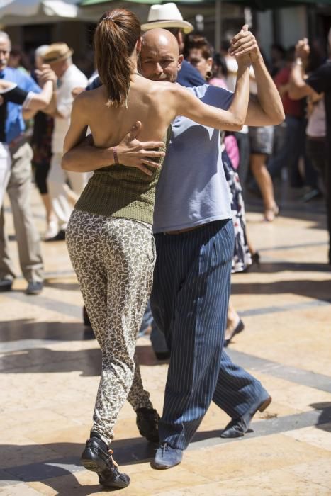 Tango en la plaza de Trascorrales