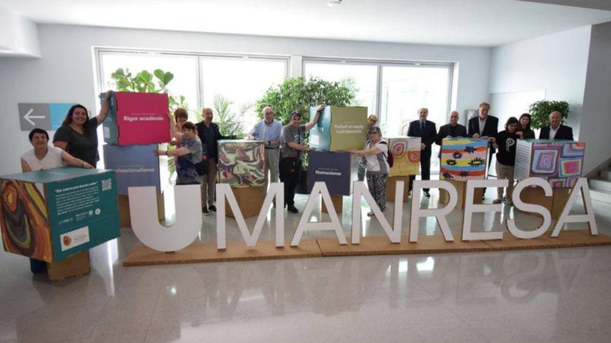 Inauguració de l’exposició al vestíbul de la FUB1, ahir  | UMANRESA-FUB