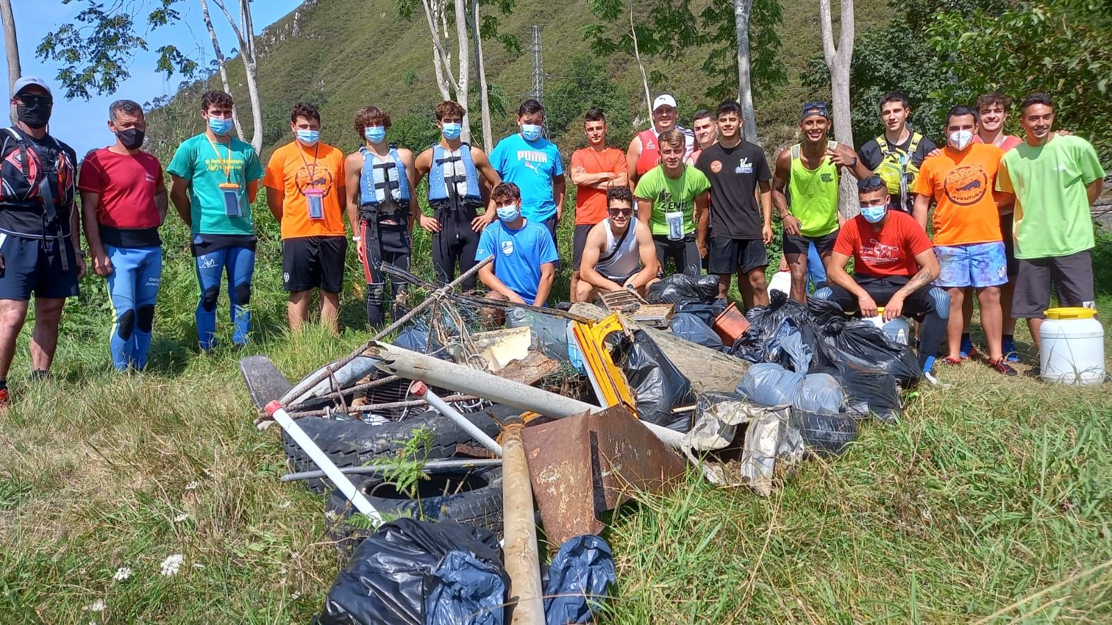 Jornada de limpieza en el Sella