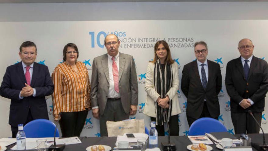 Desde la izquierda, Juan Ramón Fuertes, Gladys Pérez, Juan Manuel Almeida, Montse Buisán, Marc Simón y Xavier Gómez, este miércoles en la capital grancanaria.