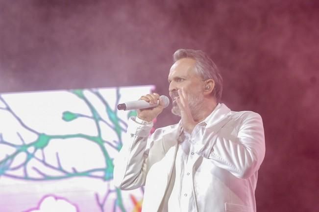 CONCIERTO DE MIGUEL BOSE EN EL PABELLON GRAN ...