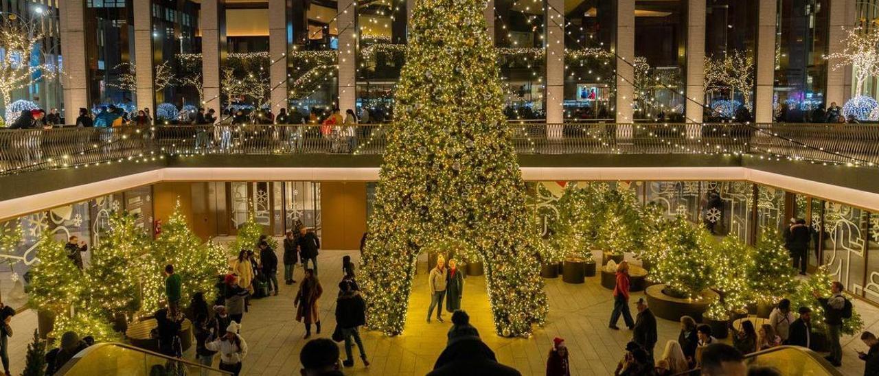 La Navidad en Nueva York es solo un árbol decorado