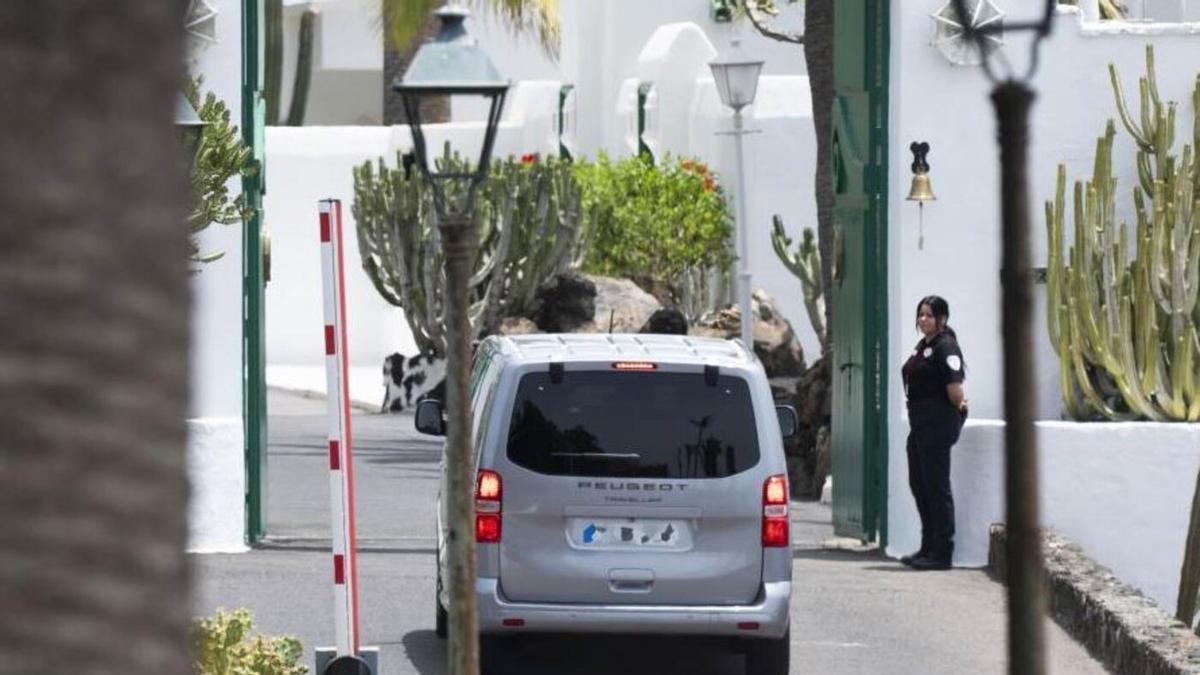 Pedro Sánchez ya está de vacaciones en Lanzarote un día después de la visita a Ceuta por la crisis migratoria