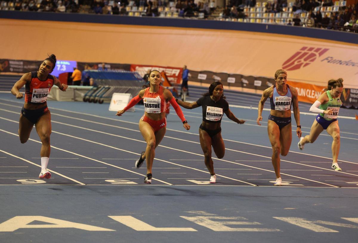 Jaël Bestué se impone en la prueba femenina de 60 metros.