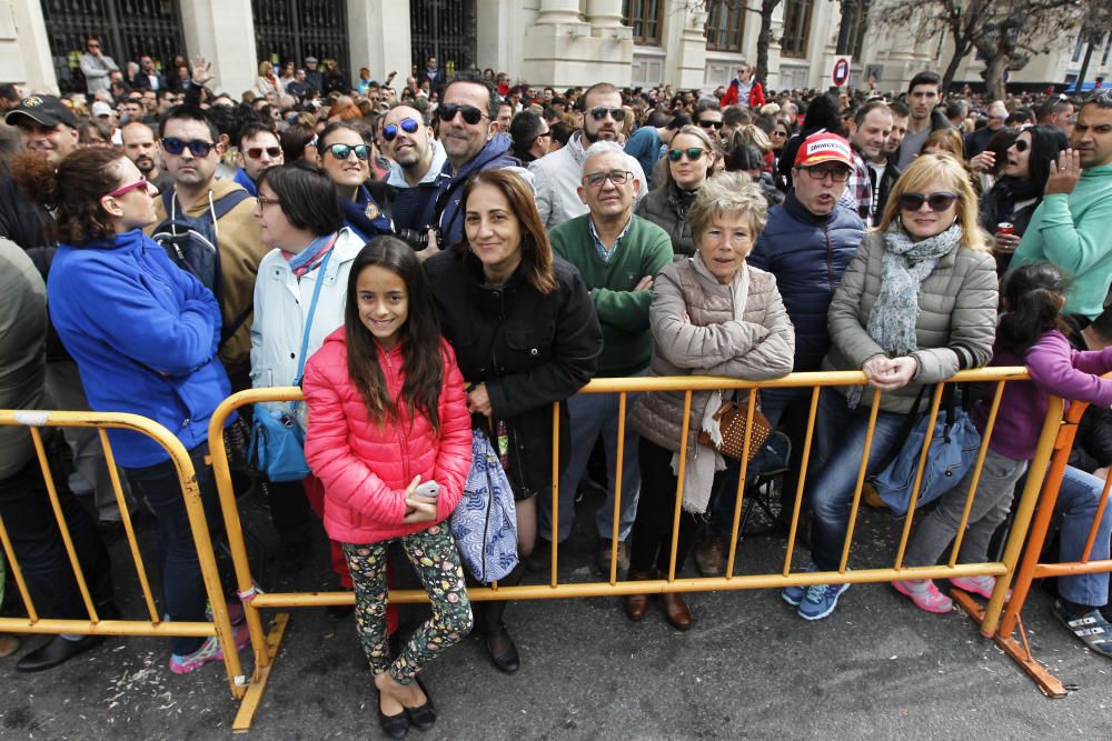 Búscate en la mascletà del 6 de marzo