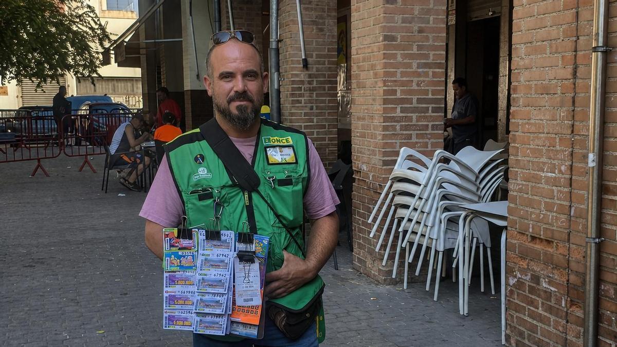José Manuel Cordobés, el vendedor de la ONCE que ha repartido 200.000 euros este sábado