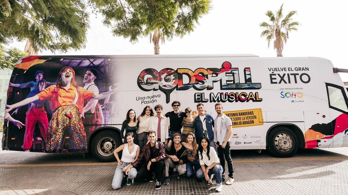 'Godspell' recorre en autobús la ciudad de Málaga.