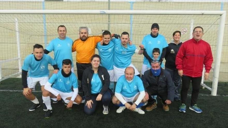 Un evento deportivo logra alimentos para Cáritas