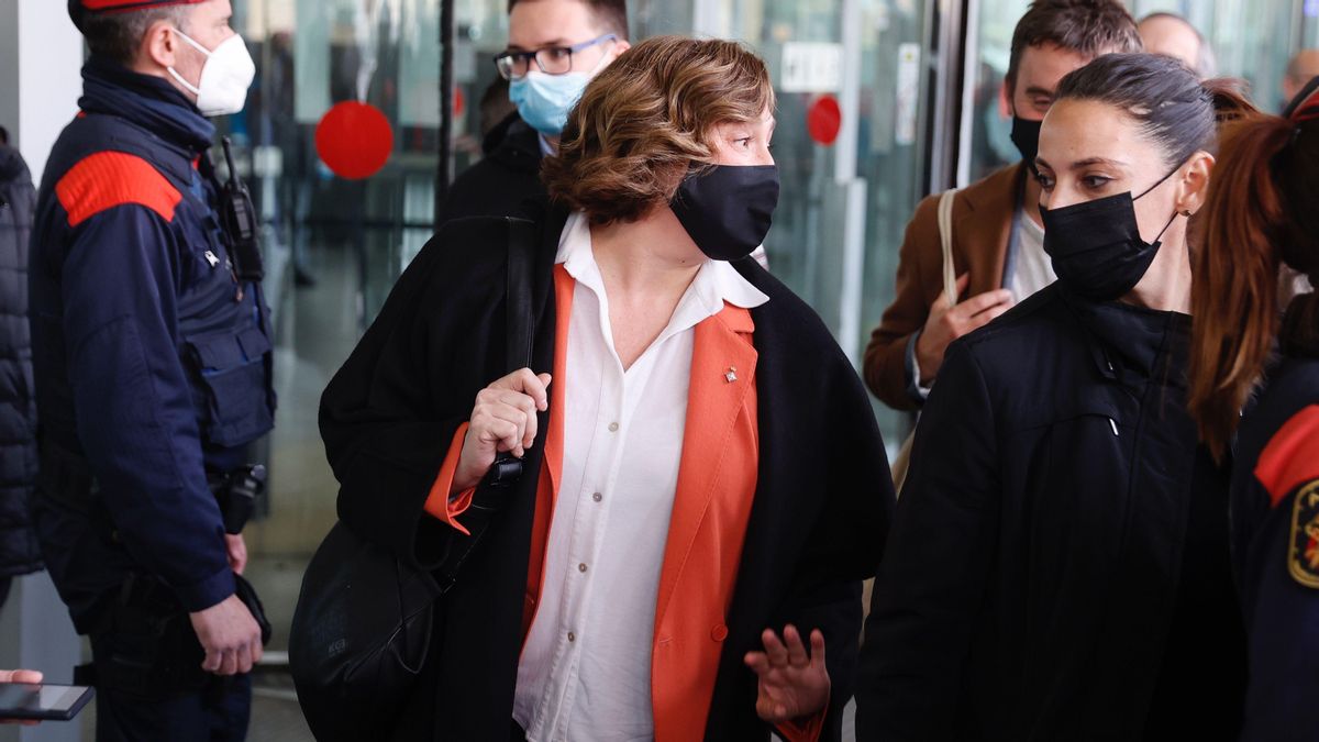 Els advocats de Colau demanen l’arxivament de la causa de les subvencions Els advocats de Colau demanen l’arxivament de la causa de les subvencions