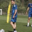Cazorla, Castri y Carmo, en el entrenamiento de ayer en El Requexón.  | FERNANDO RODRÍGUEZ