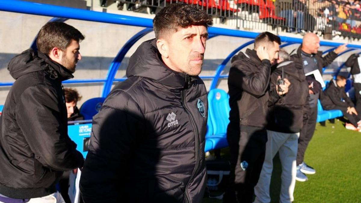 Pablo Hernández, durante su visita al Estadi d'Encamp