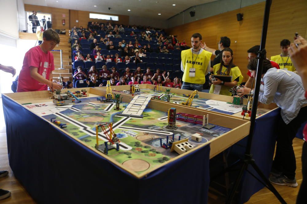 El equipo 'Robosapiens' del colegio Sant Pere, en Palma, gana la 'FIRST LEGO League 2020'