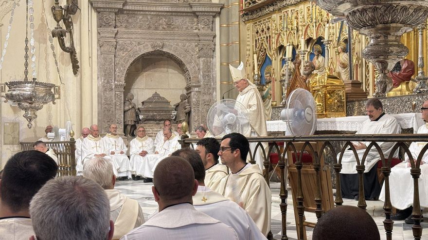 El obispo celebra en la Catedral sus bodas de oro sacerdotales: &quot;Mi voluntad es morir como un buen hijo de Dios&quot;