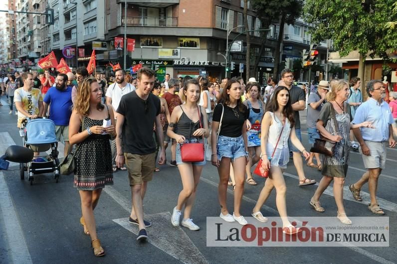 Más de cien voces piden en Murcia "acoger refugiados ya"