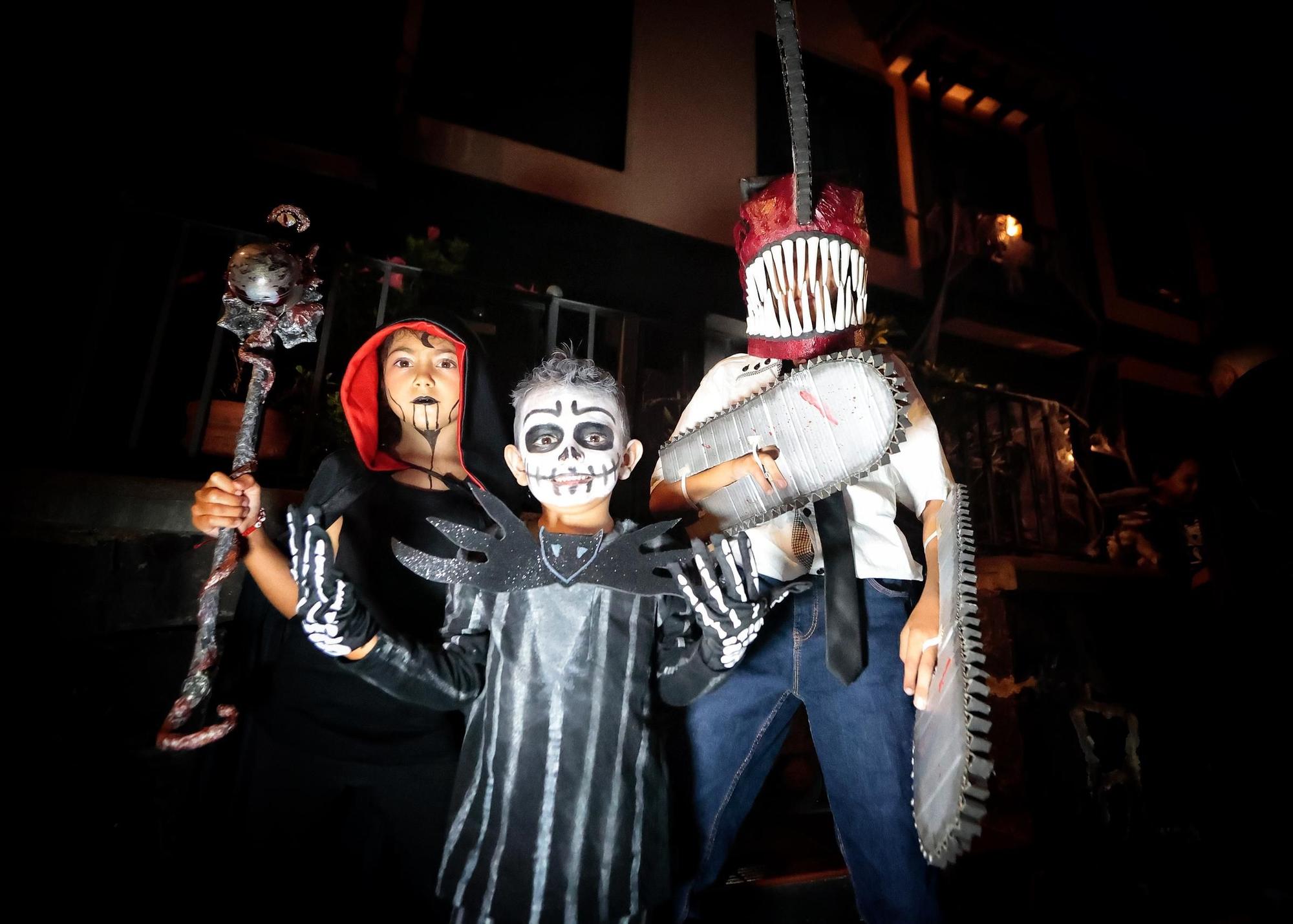Noche de Halloween en Pueblo Hinojosa