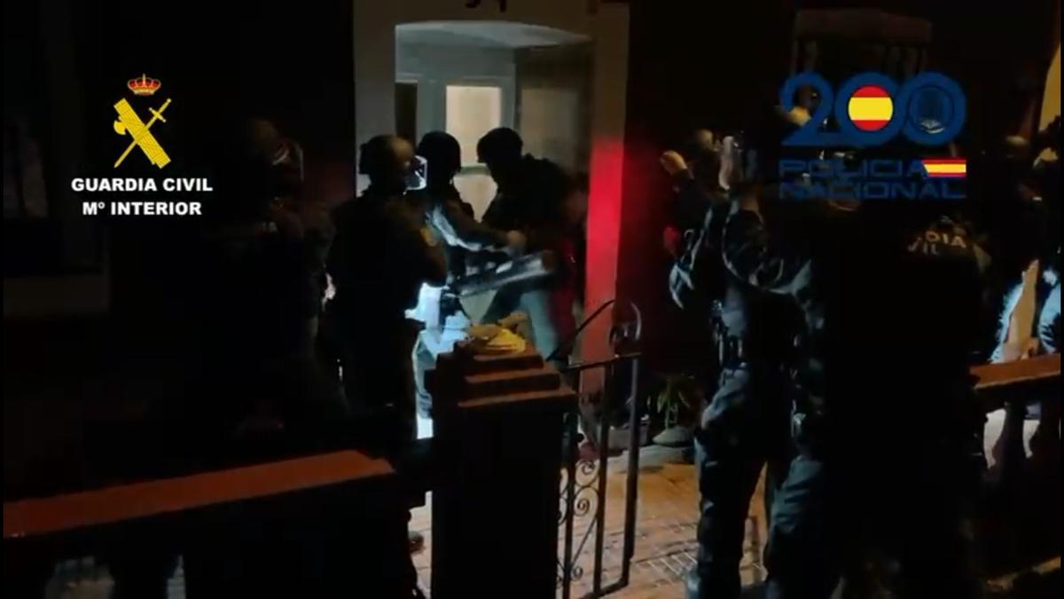 Cae una banda que cometió 55 robos en tres meses en Asturias (y uno de sus miembros es un veterano de la "banda del Seat León")